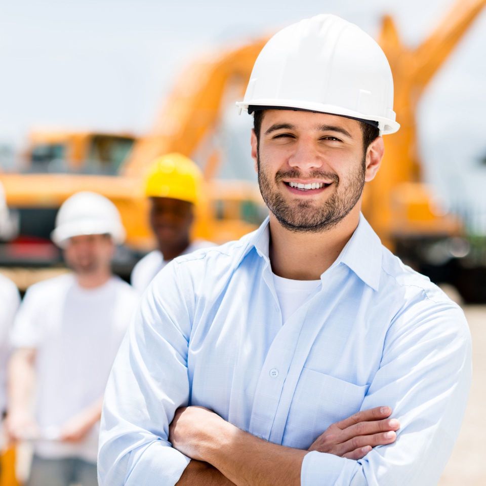 Инженер. Инженер технолог. Инженер машиностроения. Инженер на заводе. Молодые инженеры.