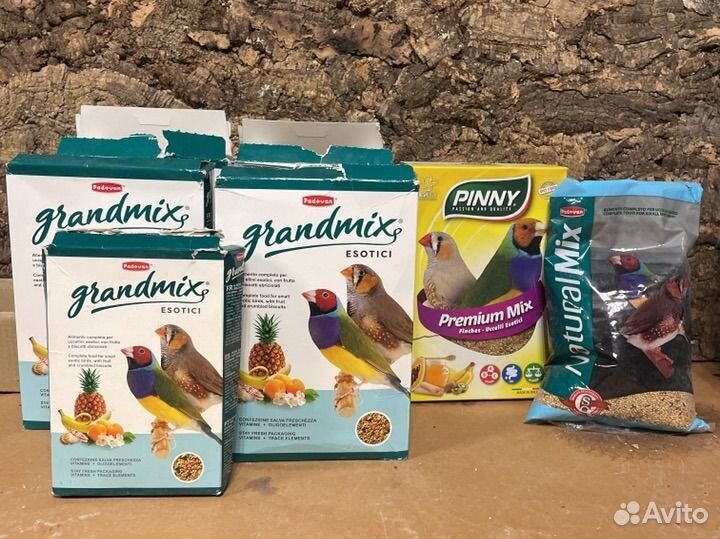 Корм для попугаев,канареек, экзотов