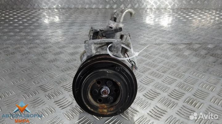 Компрессор кондиционера Mercedes-Benz E-Класс