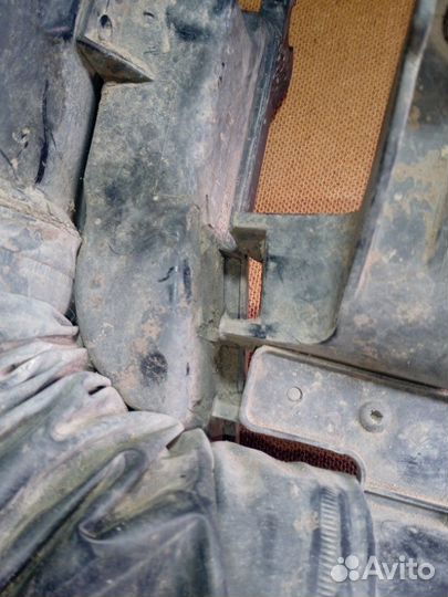 Резонатор воздушного фильтра Hyundai Солярис седан