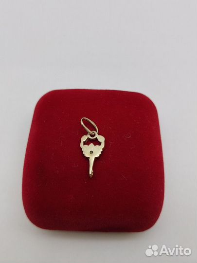 Е.Ц. Кулон с камнем, золото 585 (id 63957)