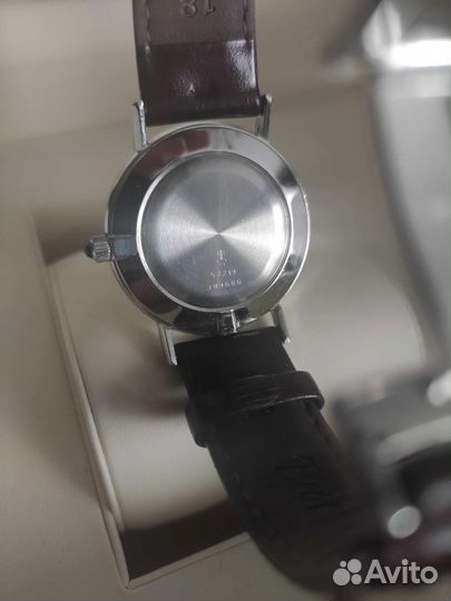 Часы Corum 57219 механика