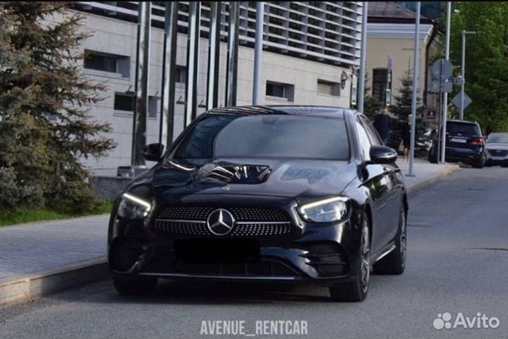 Аренда Mercedes Benz E200 без водителя