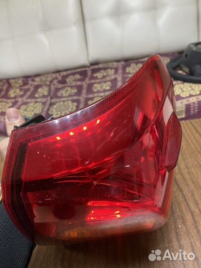 Фонарь правый наружный Toyota LC 200 12-15г