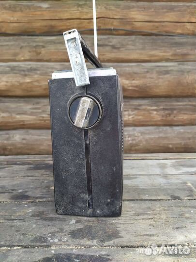 Советский транзисторный приемник Spidola 230-1