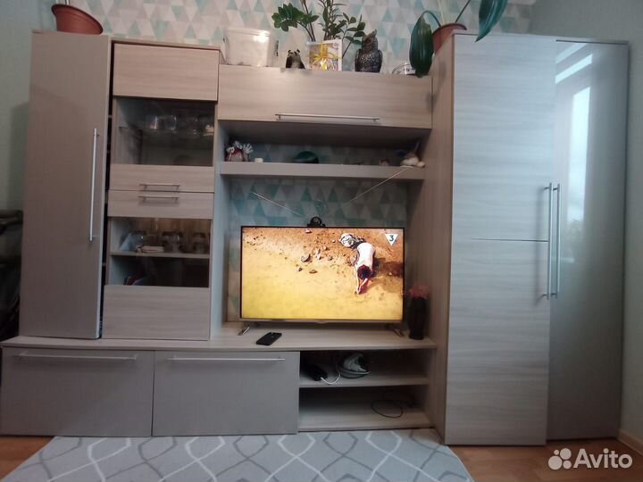 Стенка гарнитур
