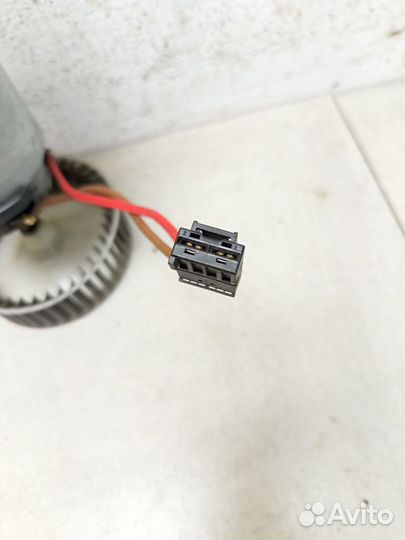 Моторчик печки A2218202714