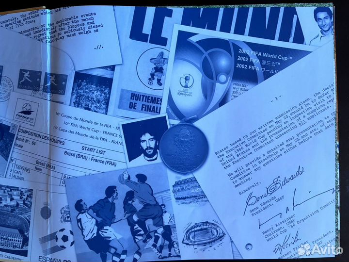 Книга-альбом Чемпионаты мира по футболу 1930-2006