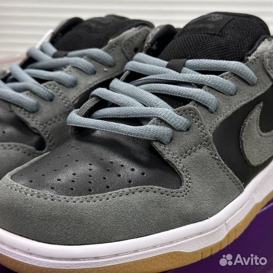 Мужские кроссовки Nike SB Dunk Low Pro