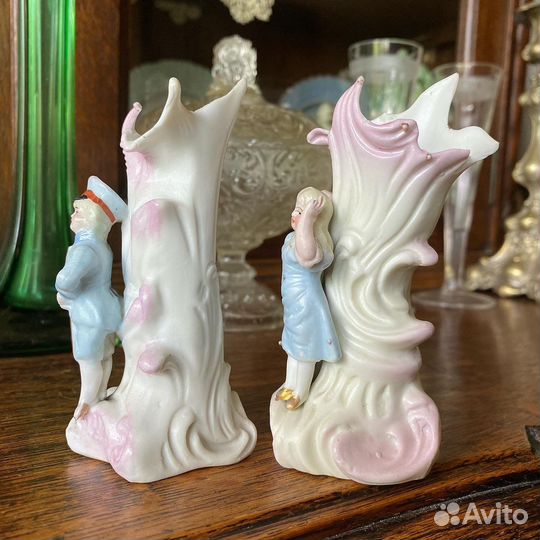 Старинные парные вазочки