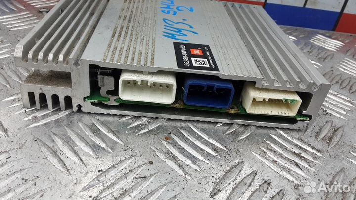 Усилитель акустической системы Toyota Prius