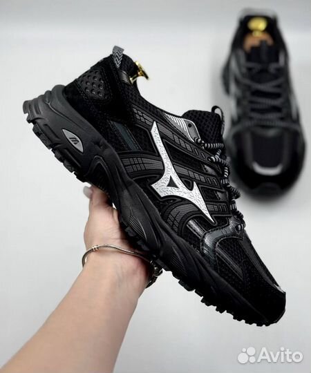 Мужские кроссовки Mizuno (чёрные)