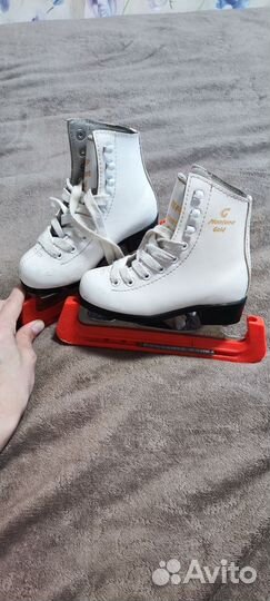 Фигурные коньки graf montana