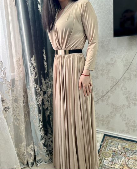 Вечернее платье в пол