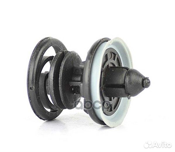 Зажим пружинный крепления обивки двери / audi