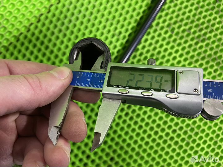 Балонник Cadillac Escalade GMT900