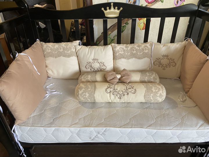 Детская кроватка с маятником и ящиком, цвет венге