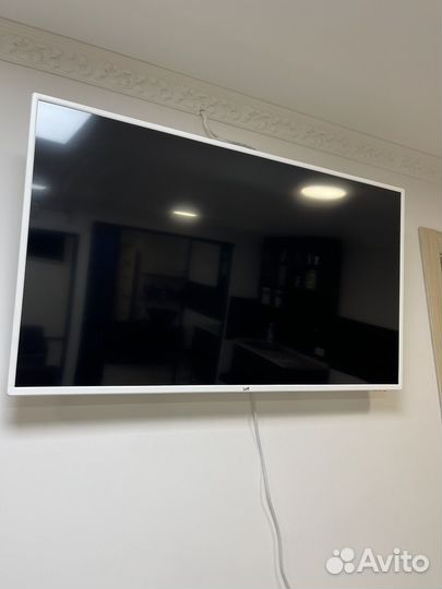 Телевизор Lef 43 дюйма