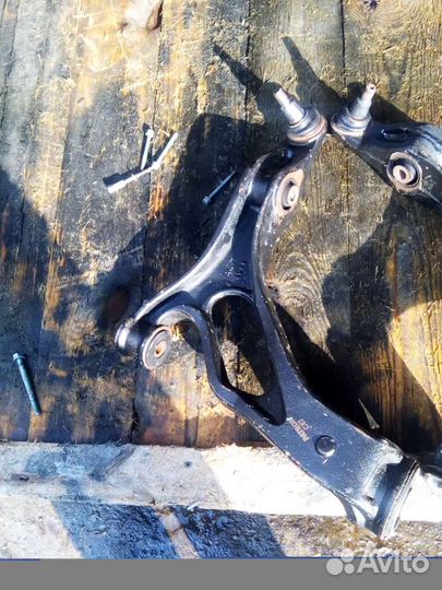 Рычаг передний нижний VW Touareg