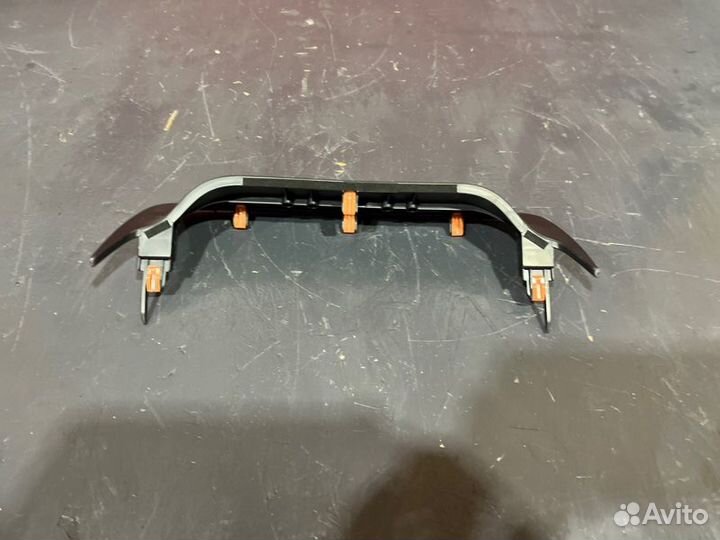 Накладка Toyota Rav 4 XA50 2021