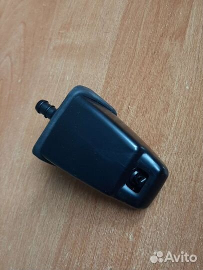 Форсунка омывателя фар toyota rav 4