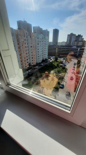 2-к. квартира, 55 м², 8/10 эт.