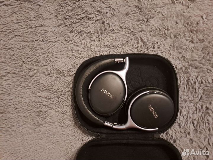 Беспроводные наушники Denon