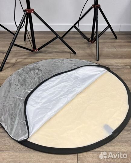 Комплект студийного света Falcon Eyes