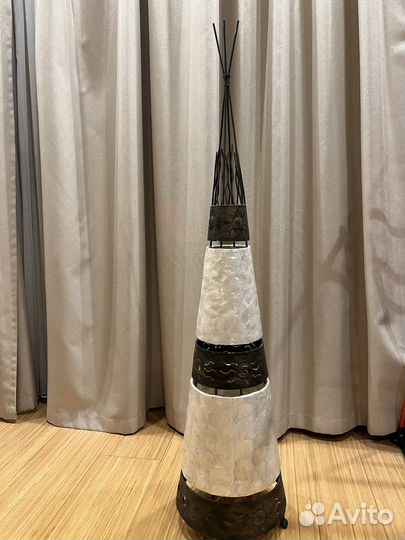 Светильник напольный