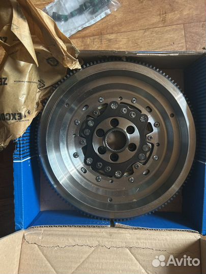 Двухмассовый маховик t5