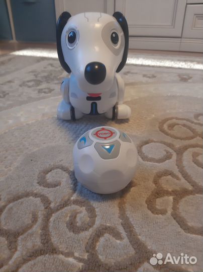 Собака-робот Дэкел, Silverlit