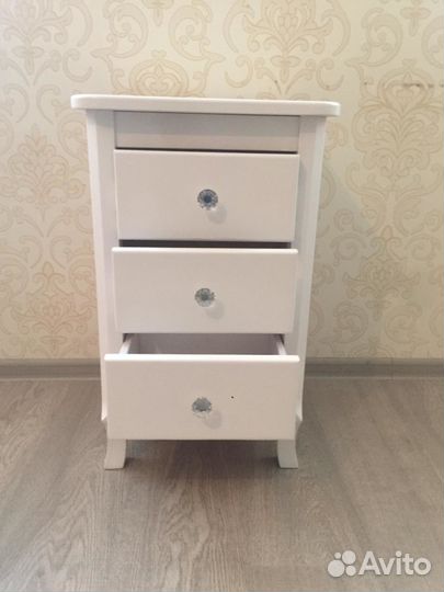 Деревянная тумба