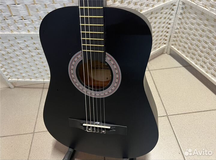 Гитара для обучения с комплектом