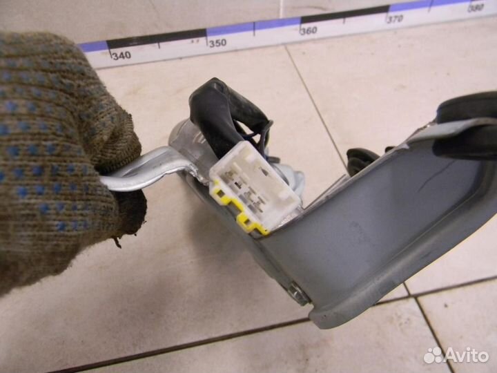 Моторчик стеклоочистителя задний Hyundai-KIA RIO 2011-2017