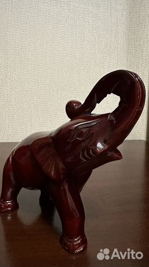 Статуэтка слон