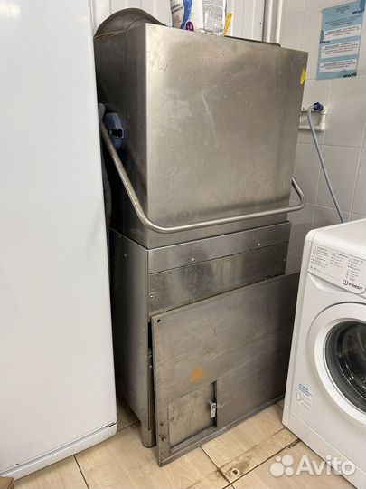 Купольная посудомоечная машина