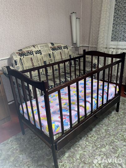 Детская кроватка