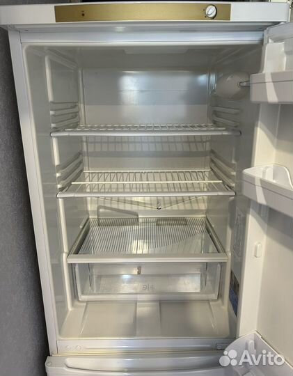 Холодильник бу Indesit mb16r