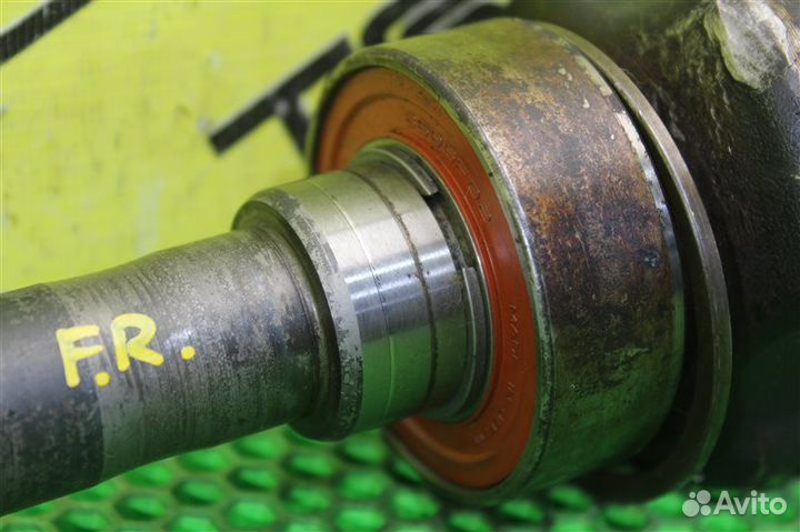 Привод передний правый Toyota Corolla Fielder