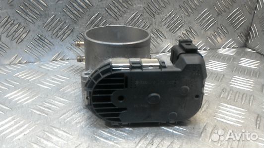 Дроссельная заслонка бензиновая audi A4 B6 (5SV20CU01)