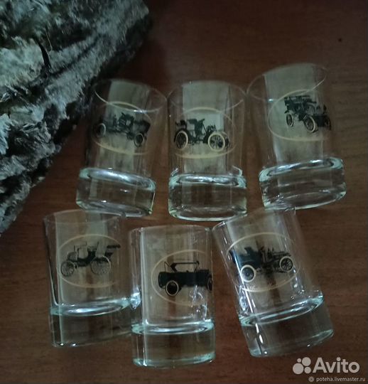Набор рюмок с машинками