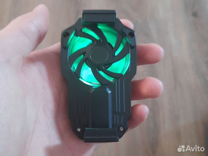 Кулер для охлаждения телефона