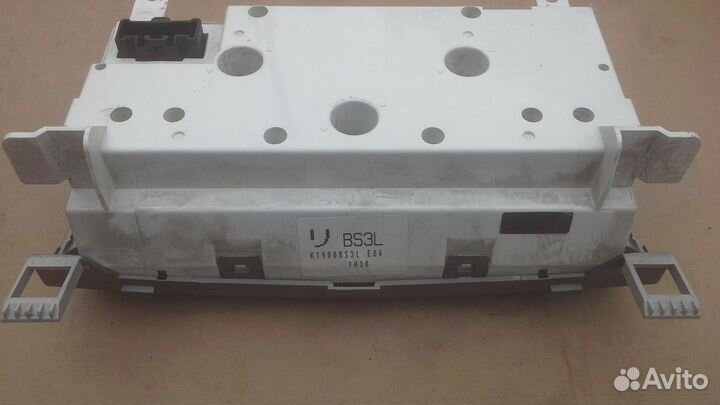 Блок управления Mazda 3 bk 2007