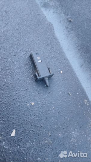 Концевики подсветки бардачка Toyota