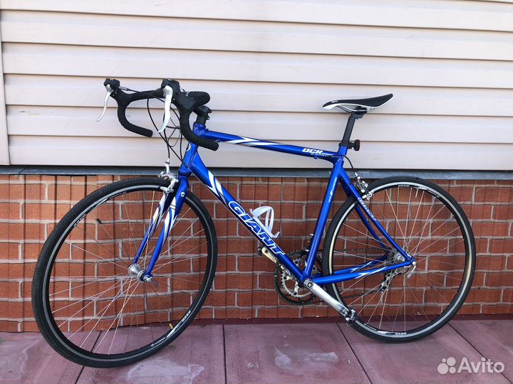 Шоссейный велосипед Giant