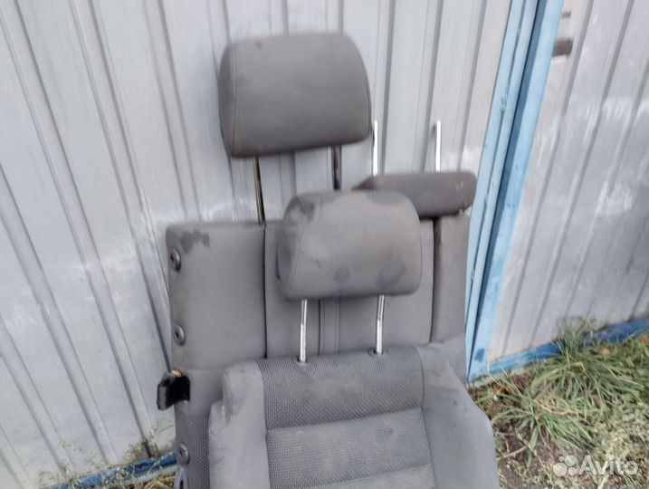 Задний ряд сидений Фольксваген туарег