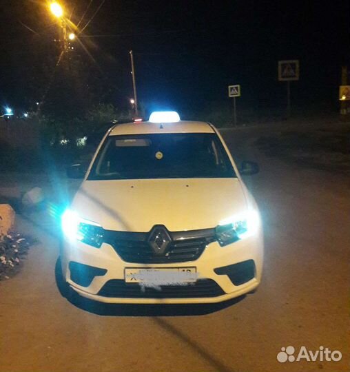 Водитель такси на межгород