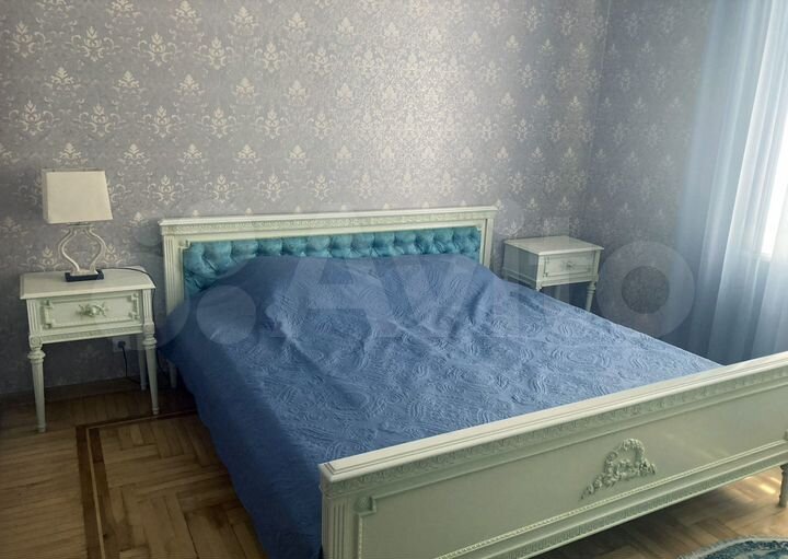 2-к. квартира, 56 м², 1/5 эт.