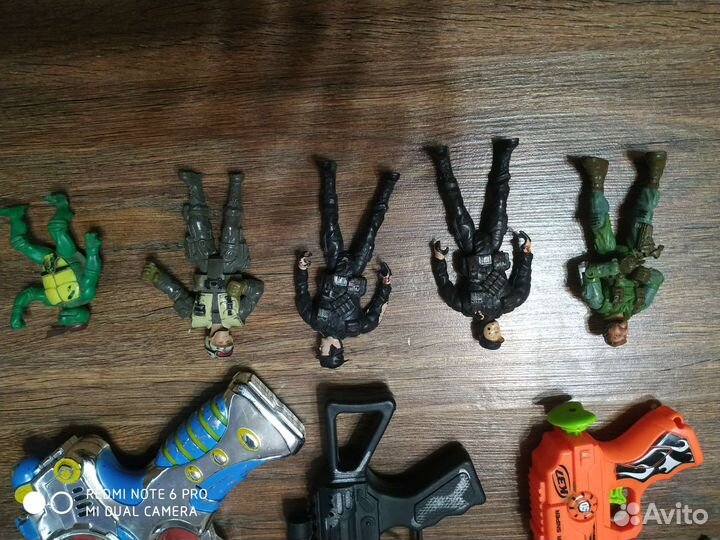 Игрушки военной тематики