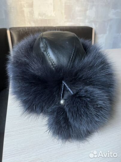 Кожанная шапка с песца